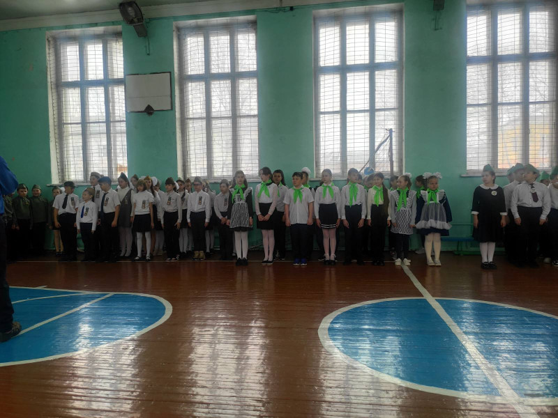 Школьный конкурс строя и песни 4-5 классы.